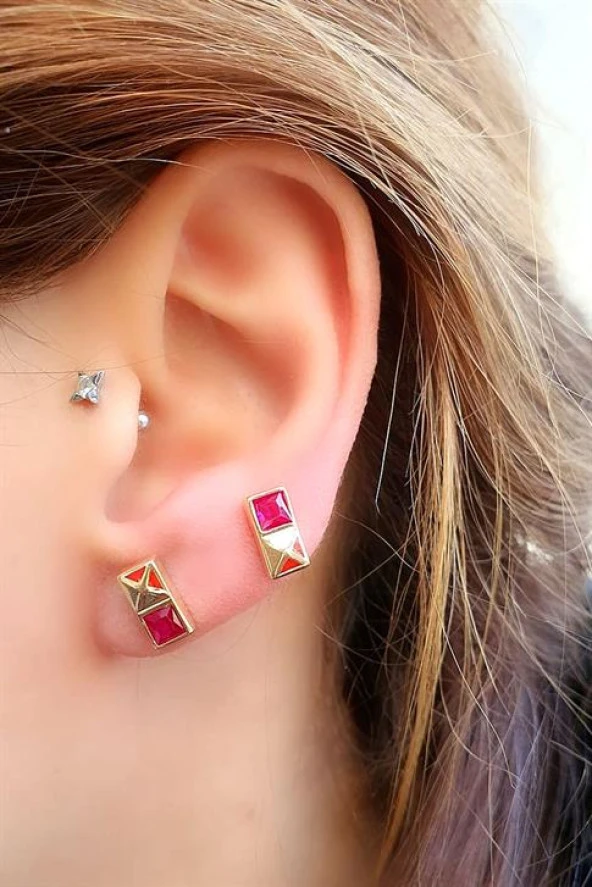 Kırmızı Zirkon Taşlı 925Ayar Gümüş Üzerine Altın Kaplama Luxury Tasarım Trend Küpe ürün görseli