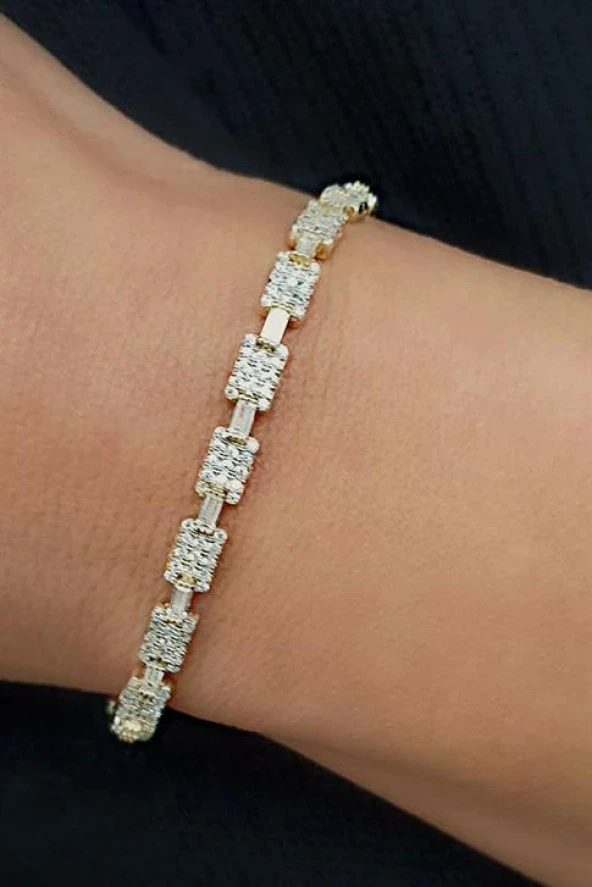 Zirkon Taş Detaylı 925Ayar Gümüş Üzerine Altın Kaplama Luxury Tasarım Su Yolu Bileklik ürün görseli