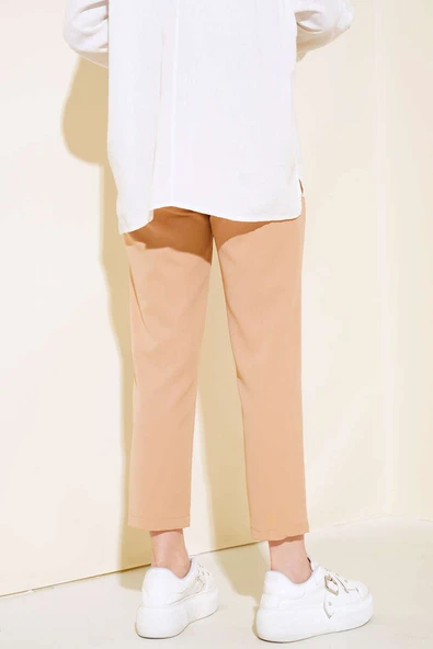 Kemerli Kopçalı Kumaş Pantolon Latte - Resim 3