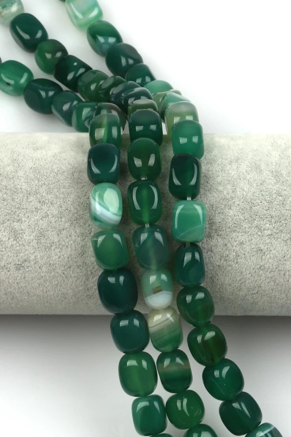 Akik Doğal Taş Dizi 8 x 12 mm Şekilsiz Kesim ürün görseli