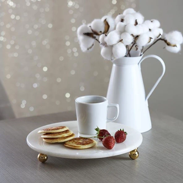 Akayev Mermer 25 Cm Altın Boncuk Ayaklı Beyaz Yuvarlak Sunum Tabağı