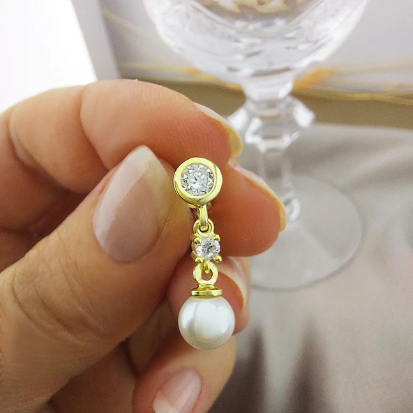 Vaoov 925 Ayar Gümüş Sallantılı Taşlı Gold İnci Küpe - 7