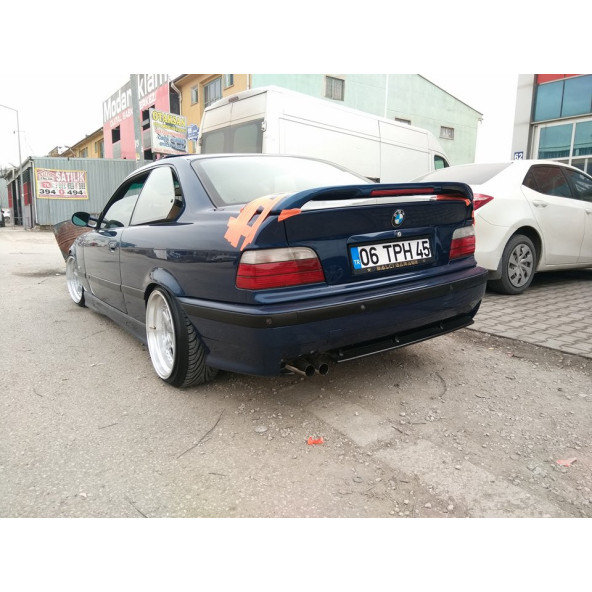 BMW E36 ZENDER SPOİLER ( IŞIKLI )