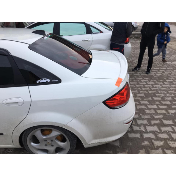 fiat linea spoiler - tek parça - 2