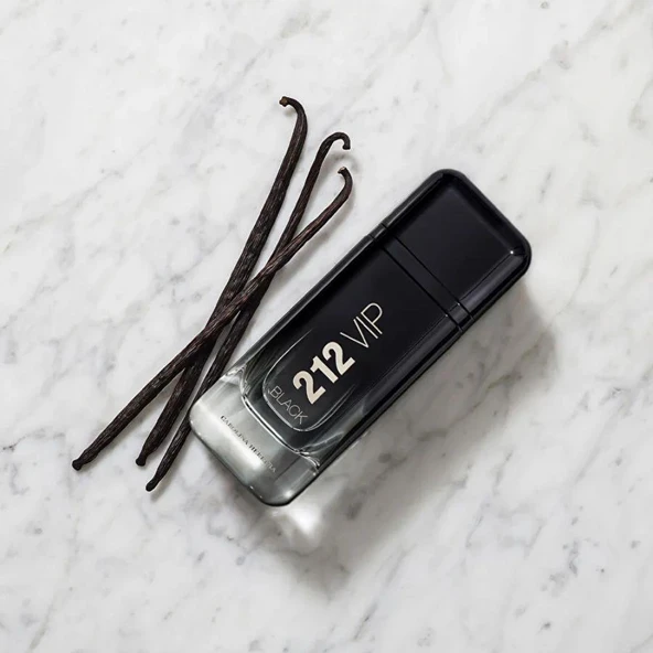 Carolina Herrera 212 Vip Black EDP 100 ml Erkek Parfümü - 3
