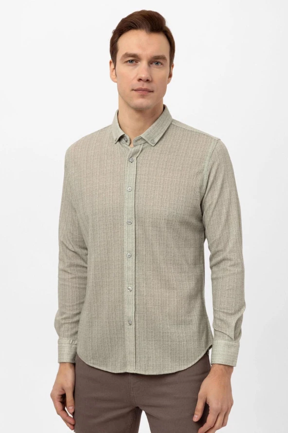 Manşetli Slim Kalıp Armürlü Gömlek ürün görseli