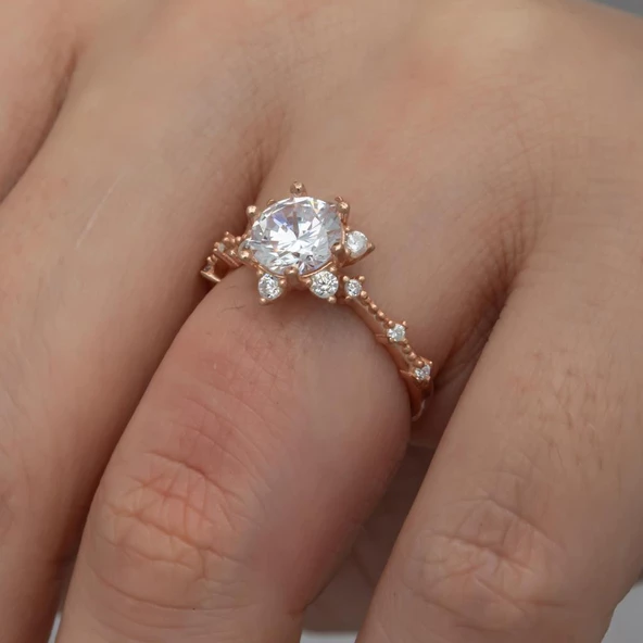 Prenses Model Rose Kaplama Zirkon Taşlı Gümüş Tektaş Yüzük ürün görseli