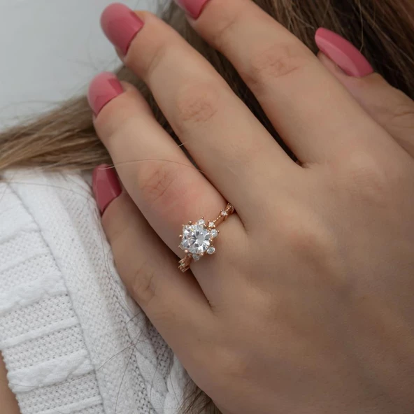 Prenses Model Rose Kaplama Zirkon Taşlı Gümüş Tektaş Yüzük - Resim 10