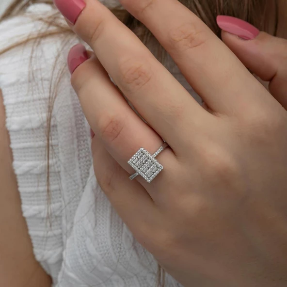 Dik Dikdörtgen Zirkon Taşlı Zincir Motifli Gümüş Tektaş Yüzük - Resim 7