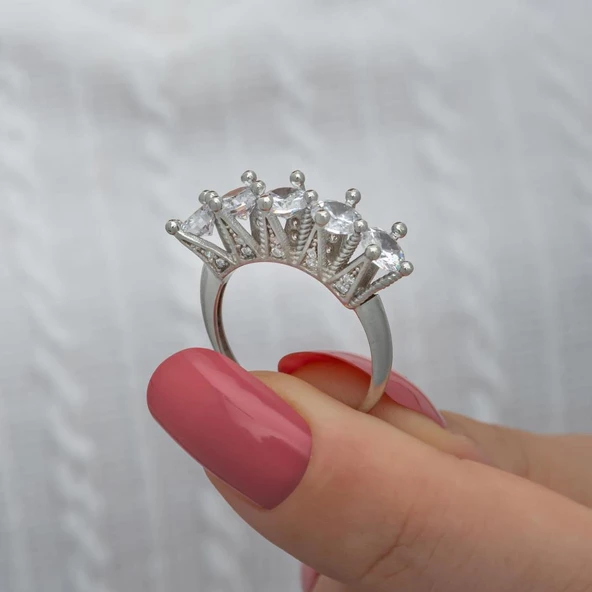 Kraliçe Taçı Gümüş Beştaş Yüzük ürün görseli
