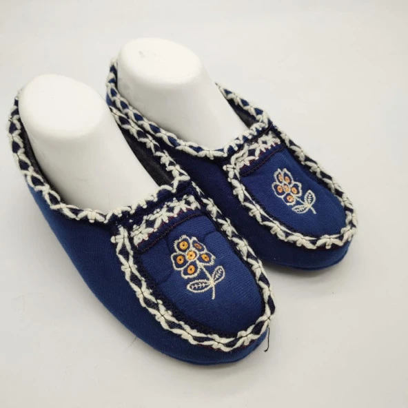 Örme Dikişli Çiçek Desenli Kadın Patik Mavi renk