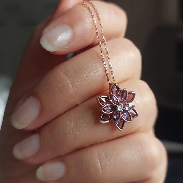 Vaoov 925 Ayar Gümüş Mor Taşlı Lotus Çiçeği Kolye - Resim 3