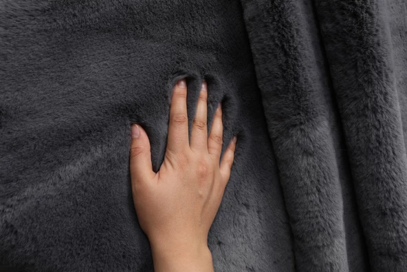 Tavşan Tüyü Dekoratif Ultra Yumuşak Post Peluş Kaymaz Halı Antrasit - 3