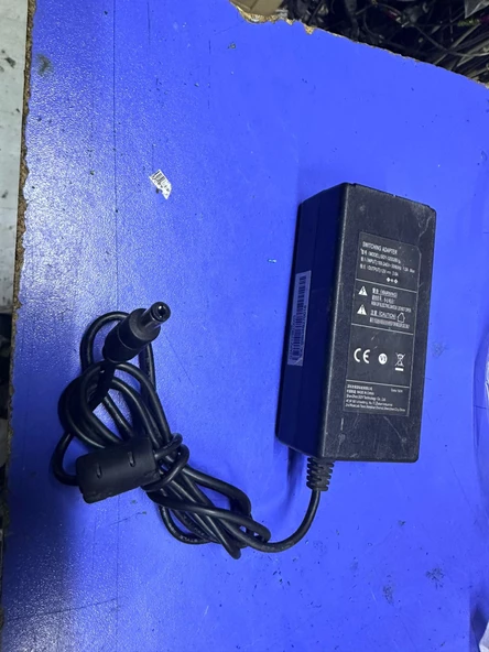 Rampage 24 RM 61 SOY 1200300 327 12V  3A 5,5 2,5MM Led Monitör ADADAPTÖRÜ 2 EL KULLANILMIŞ - Resim 3