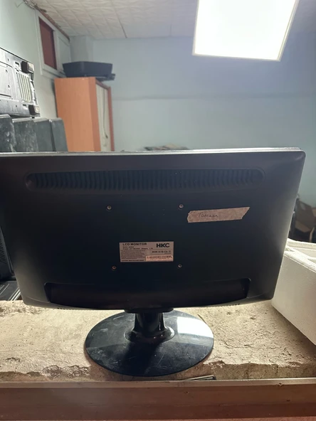 18,5" HKC 9809A 2ms GENIS EKRAN , SIYAH LCD  YENİLENMİŞ 2.EL ÜRÜN - 2