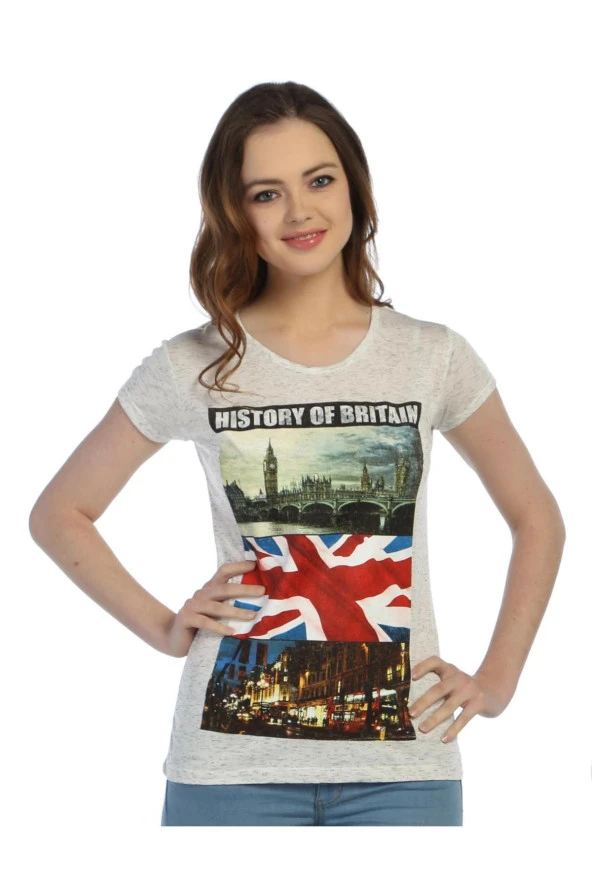 TS2016008 -1 - Beyaz Bayan History Of Britain Baskılı T-Shirt
