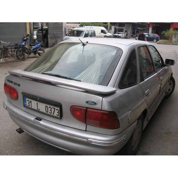 ford escort hb spoiler - ışıklı - 2