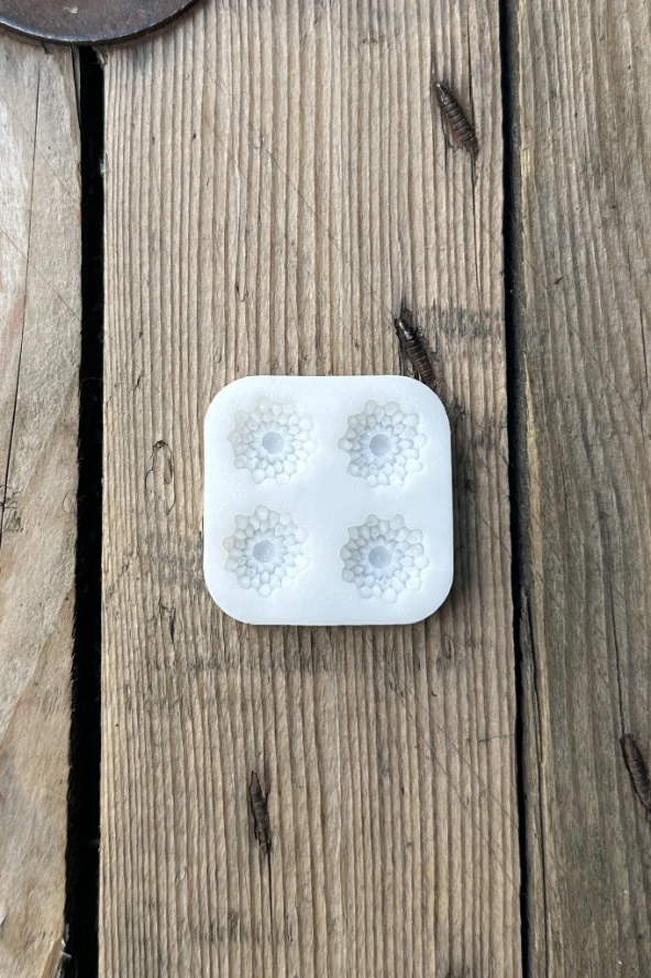 Nar Çiçeği Dörtlü Mum Kalıbı (Silikon) (1 Adet) - Resim 2