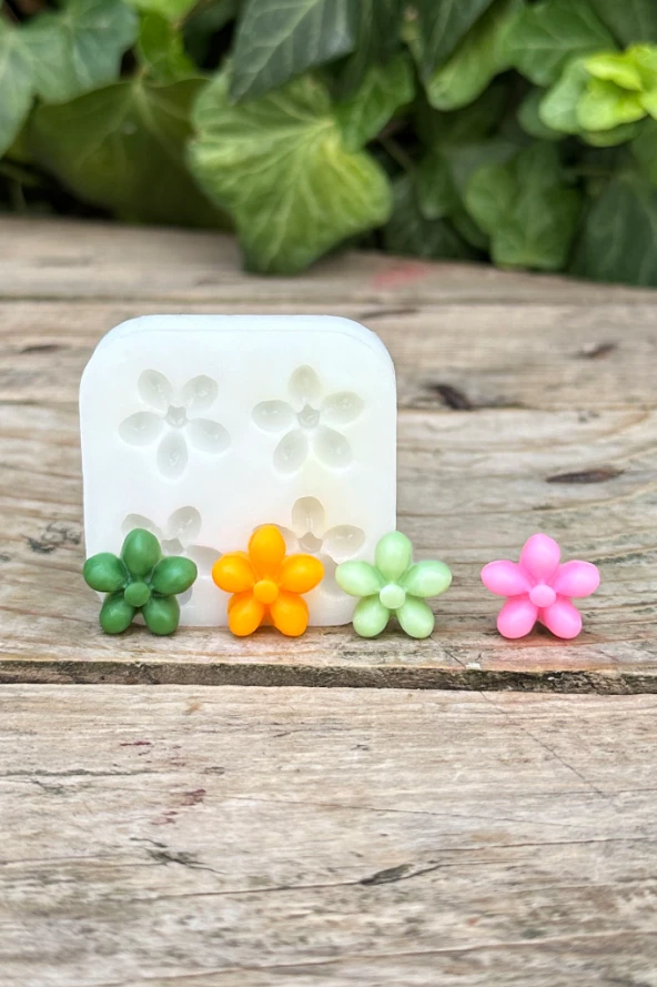 Özlem Çiçeği Dörtlü Mum Kalıbı (Silikon) (1 Adet) - Resim 4