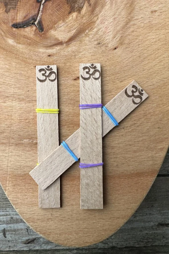 Ahşap Düz Model 15mm en x 100mm boy x 0,5mm kalınlık OM DESENLİ Mum Fitili + Sehpa ( 10 Adet ) - Resim 3