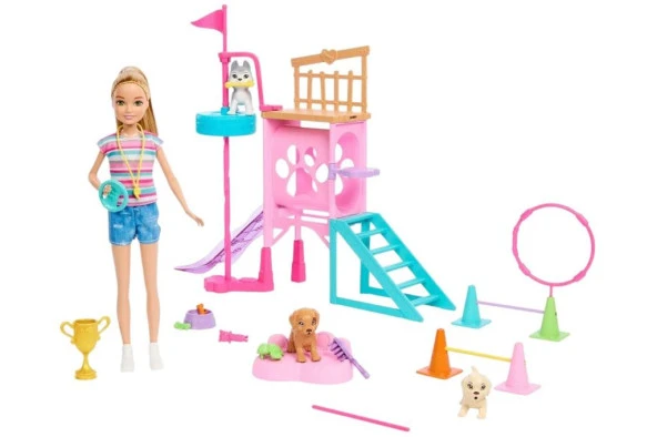 Barbie Stacie'nin Köpekçik Oyun Parkı HRM10 Lisanslı Ürün