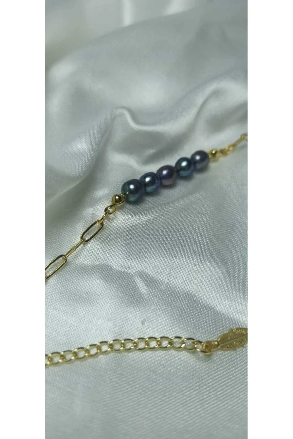 24k Altın Kaplama Gerçek Siyah İnci Kare Zincir Detaylı Tüy Uzatmalı Şık Bileklik - Resim 2