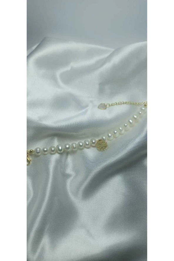 24k Altın Kaplama Gerçek İnci Kartanesi ve Sedefli Kalp Detaylı Tasarım Bileklik ürün görseli