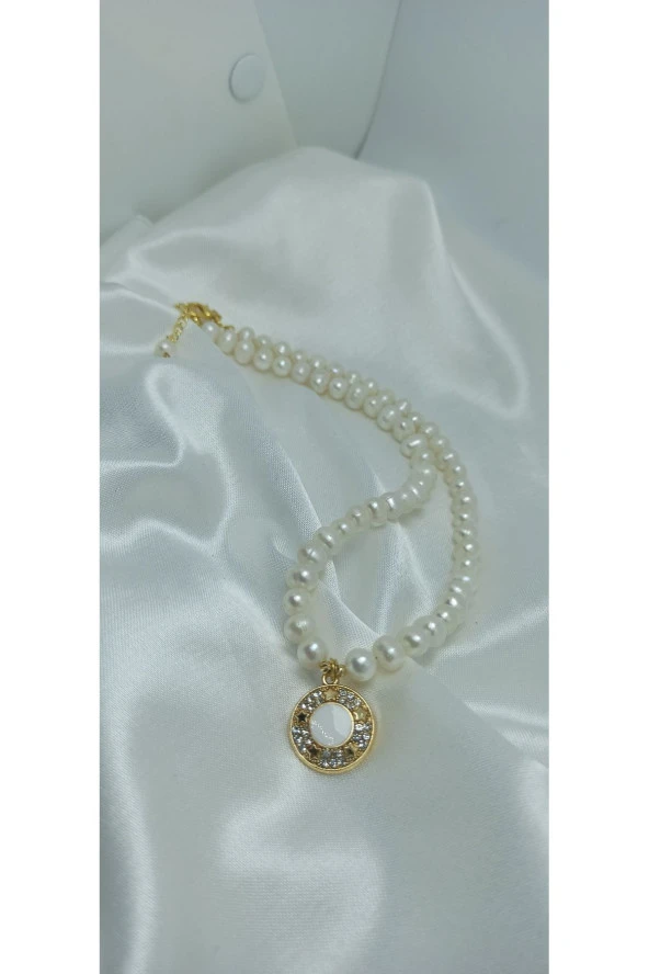 24K Altın Kaplama Gerçek İnci Zirkon Taşlı Tasarım Kolye ürün görseli