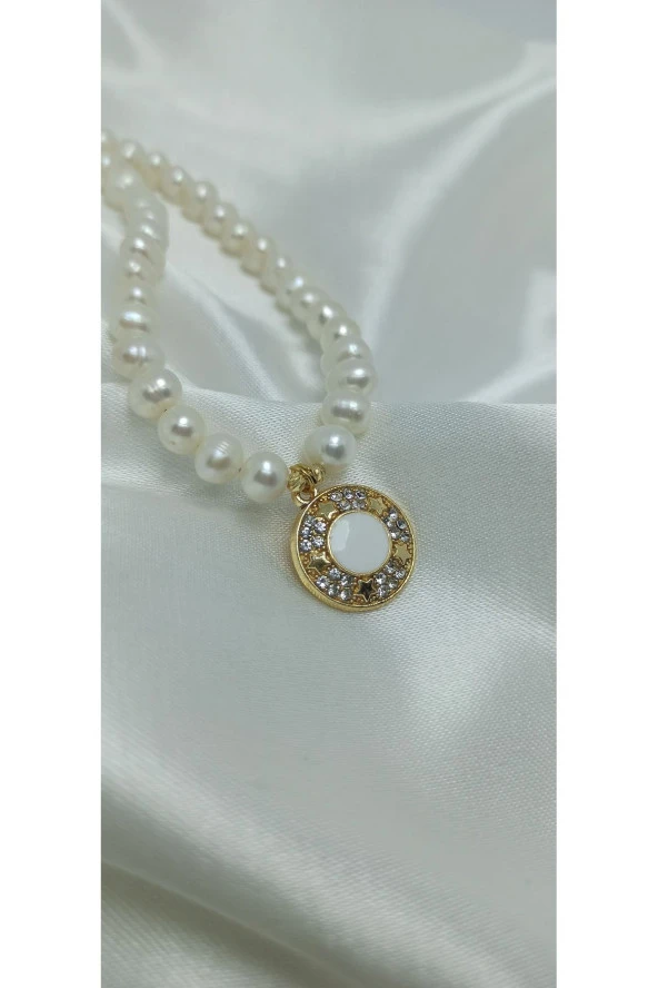 24K Altın Kaplama Gerçek İnci Zirkon Taşlı Tasarım Kolye - Resim 2
