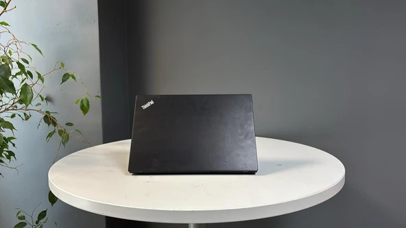 Lenovo Thınkpad X280 Notebook İ5 8250U 8Gb Lpddr4 256Gb M2 Ssd 12.5" Hd Bx Laptop 2.El - Resim 4