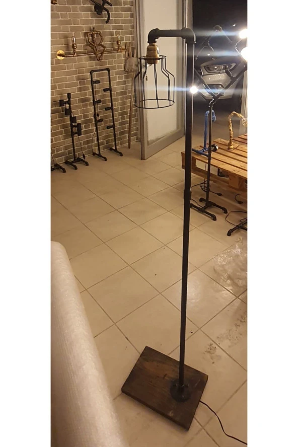 Dekoratif Salona Borudan Aydınlatma Lambader ürün görseli 1