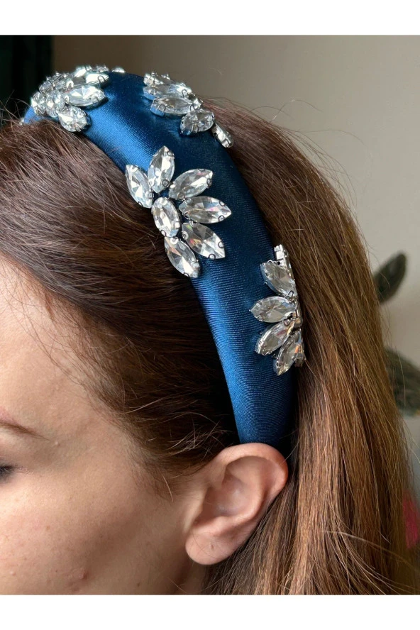 BYM074 Tasarım El İşi Kadın Taç Saten Abiye Zirkon Taş Saç Aksesuarı Çiçekli Model Mavi Saç Tacı