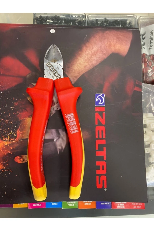 İzeltaş 1000 V Elektrikçi Seti Sarı Kırmızı (pense , Yan Keski , Kargaburun) - 3
