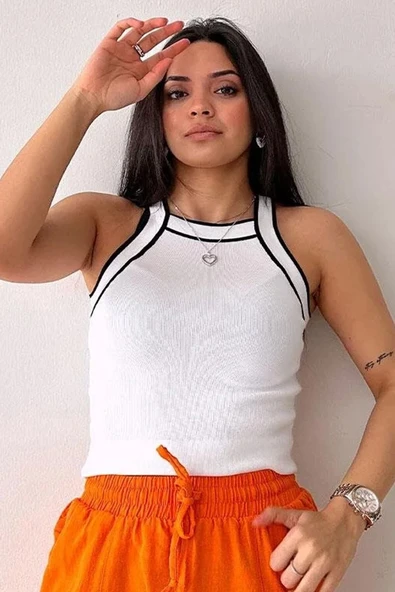 Kadın Beyaz Biyeli Halter Yaka Triko Bluz - 4