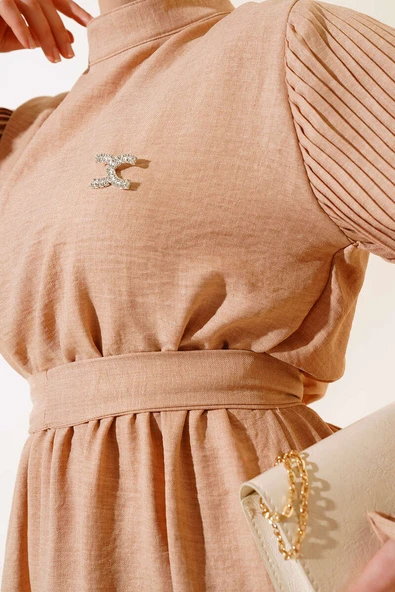 Kolu Piliseli Keten Elbise Latte - Resim 4