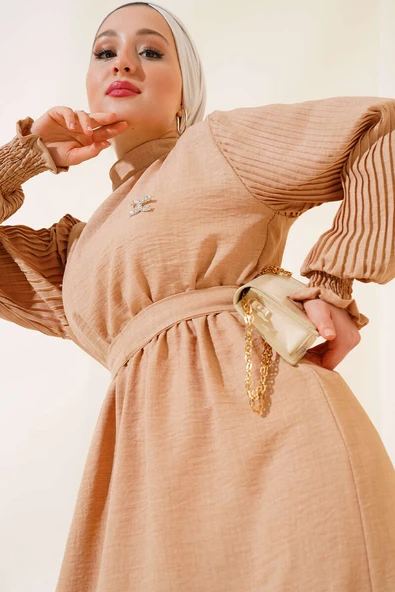 Kolu Piliseli Keten Elbise Latte - Resim 2