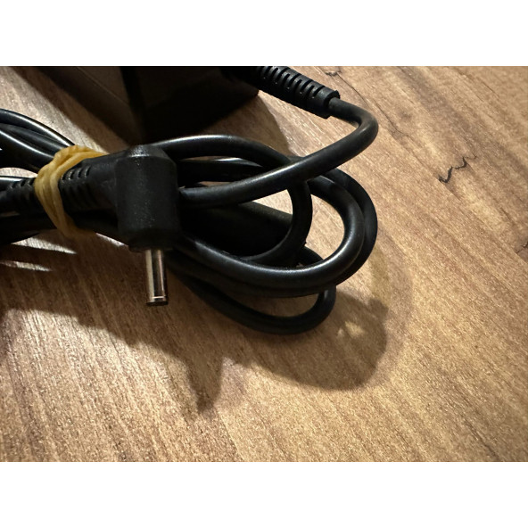 Asus FST65W  19v 3.42a Notebook Adaptör - 2