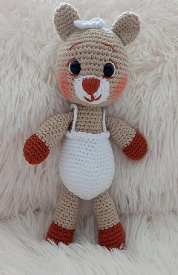 Beyaz Tulumlu Mutlu Miniş Ayıcık Uyku Arkadaşı Amigurumi Organik Oyuncak - 1