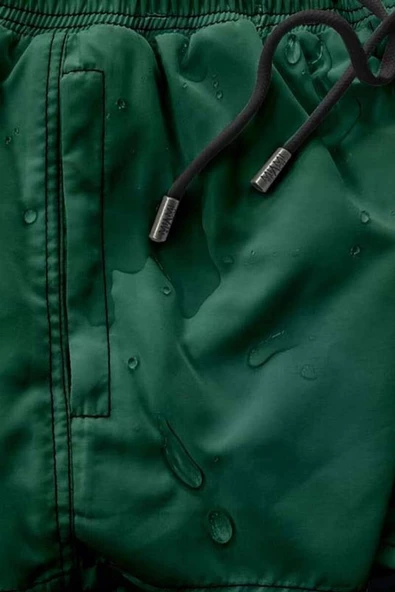 Yeşil Su İtici Özellikli Düz Renk Basic Erkek Plaj Deniz Şort Mayo - 301-Yeşil - Resim 3