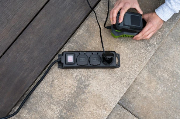 Brennenstuhl IP44 Lisanslı Montajlanabilir 3 Soketli 2 Metre Kablolu Dış Mekan Prizi - Resim 5