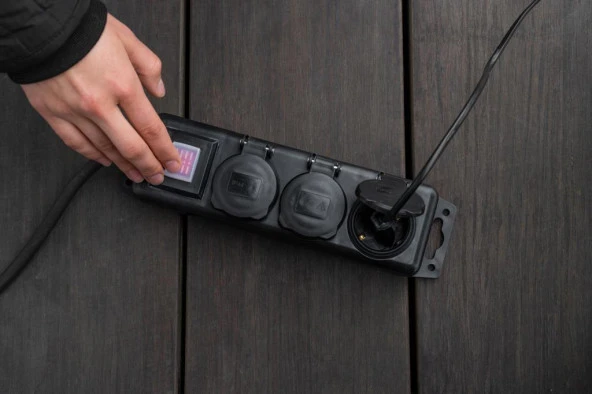 Brennenstuhl IP44 Lisanslı Montajlanabilir 3 Soketli 2 Metre Kablolu Dış Mekan Prizi - Resim 7