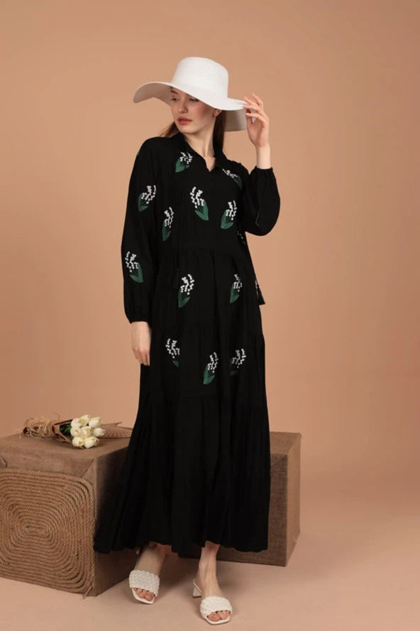 Çıtır Çiçek Desenli Uzun Kollu Hakim Yakalı Viskon Kumaşlı Düz Kalıplı Kadın Elbise Siyah Yaz/Bahar