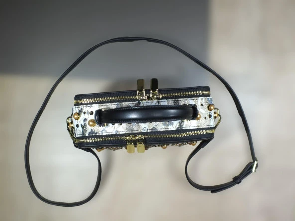 İthal Gold Aksesuarlı Özel Tasarım Çanta - 4