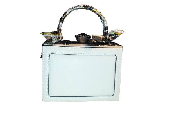 İthal Gold Aksesuarlı Özel Tasarım Çanta - Resim 5