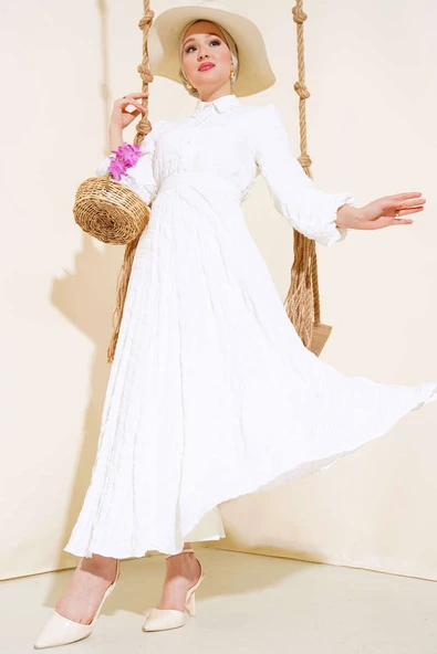 Patlı Kabartma Desenli Elbise Ekru ürün görseli 1