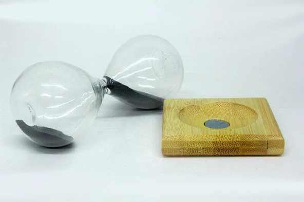 Kum Saati Manyetik Ahşap Standlı Dekoratif Hediyelik - Resim 2