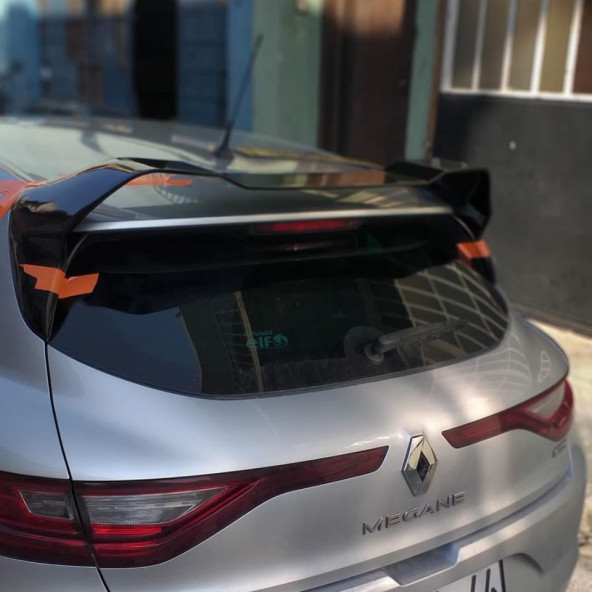 renault megane 4 rs spoiler