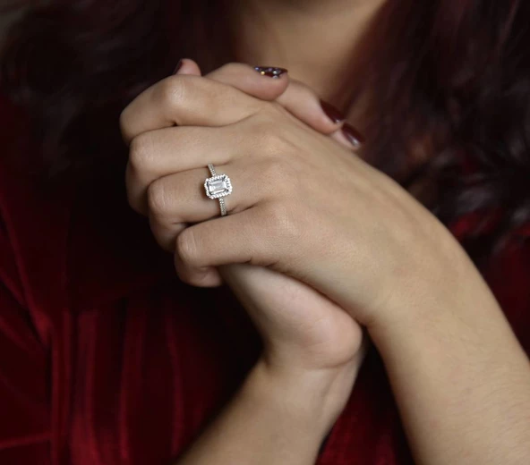 Baget Beyaz Altın Tektaş Yüzük 1,00 Karat - Resim 3