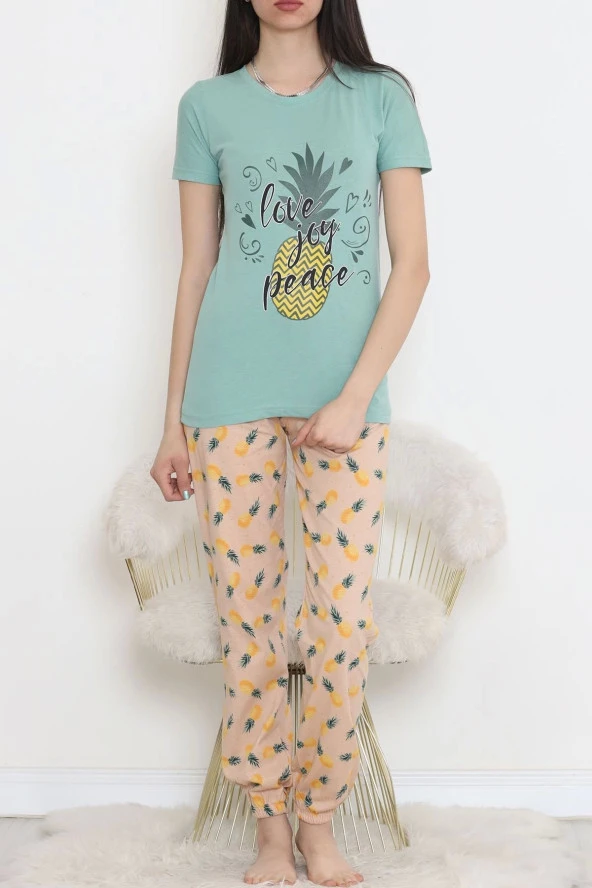 Desenli Pijama Takımı Çağla