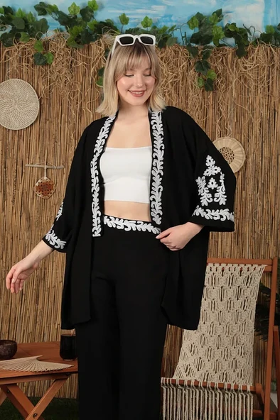 Nakış Detaylı ve Uzun Kollu Şal Yakalı Viskon Kumaşlı Kadın Takım (2 Parça) Siyah Yaz / Bahar - Resim 2